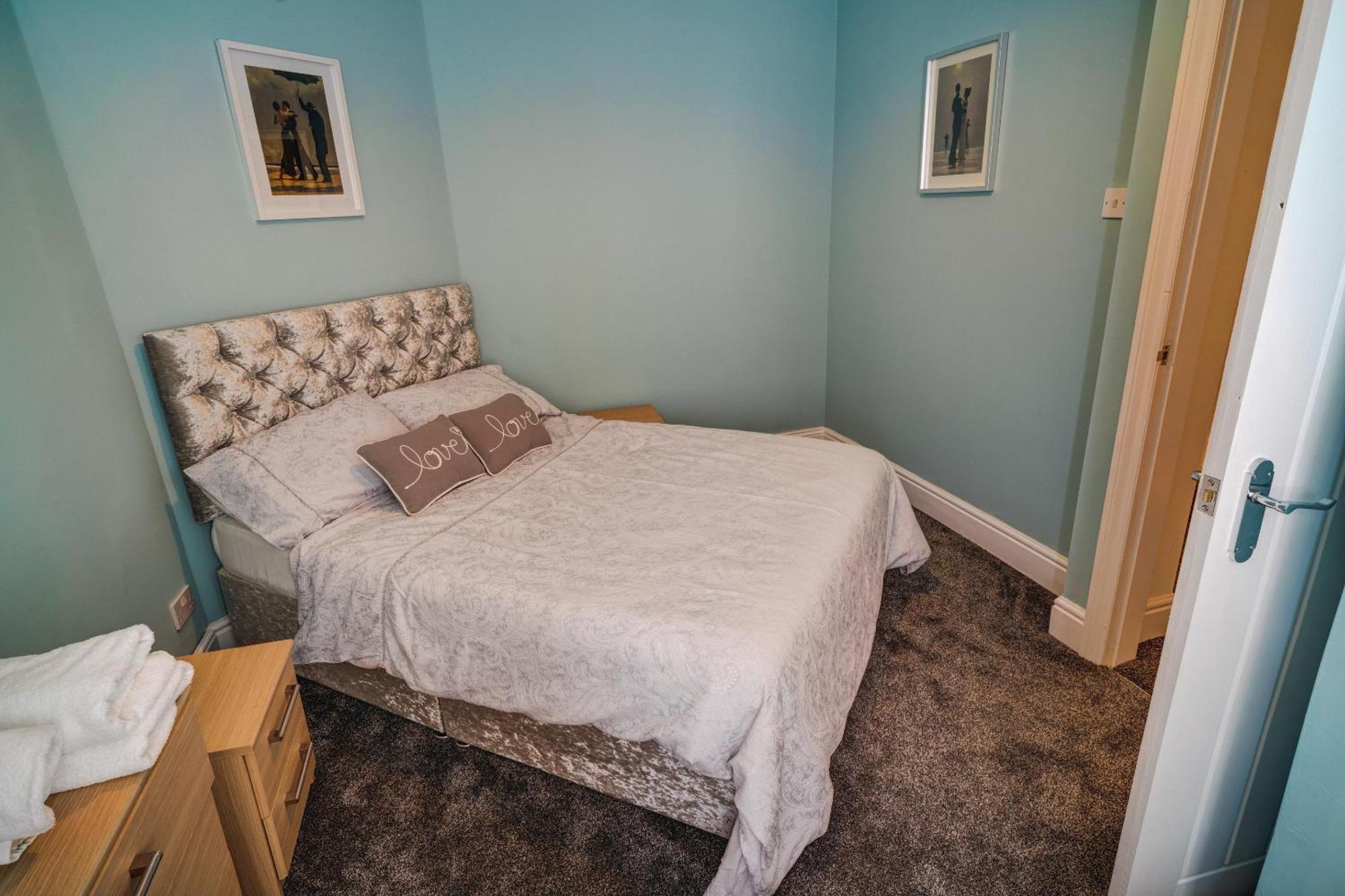 Beachmount Holiday Apartments Colwyn Bay Chambre photo
